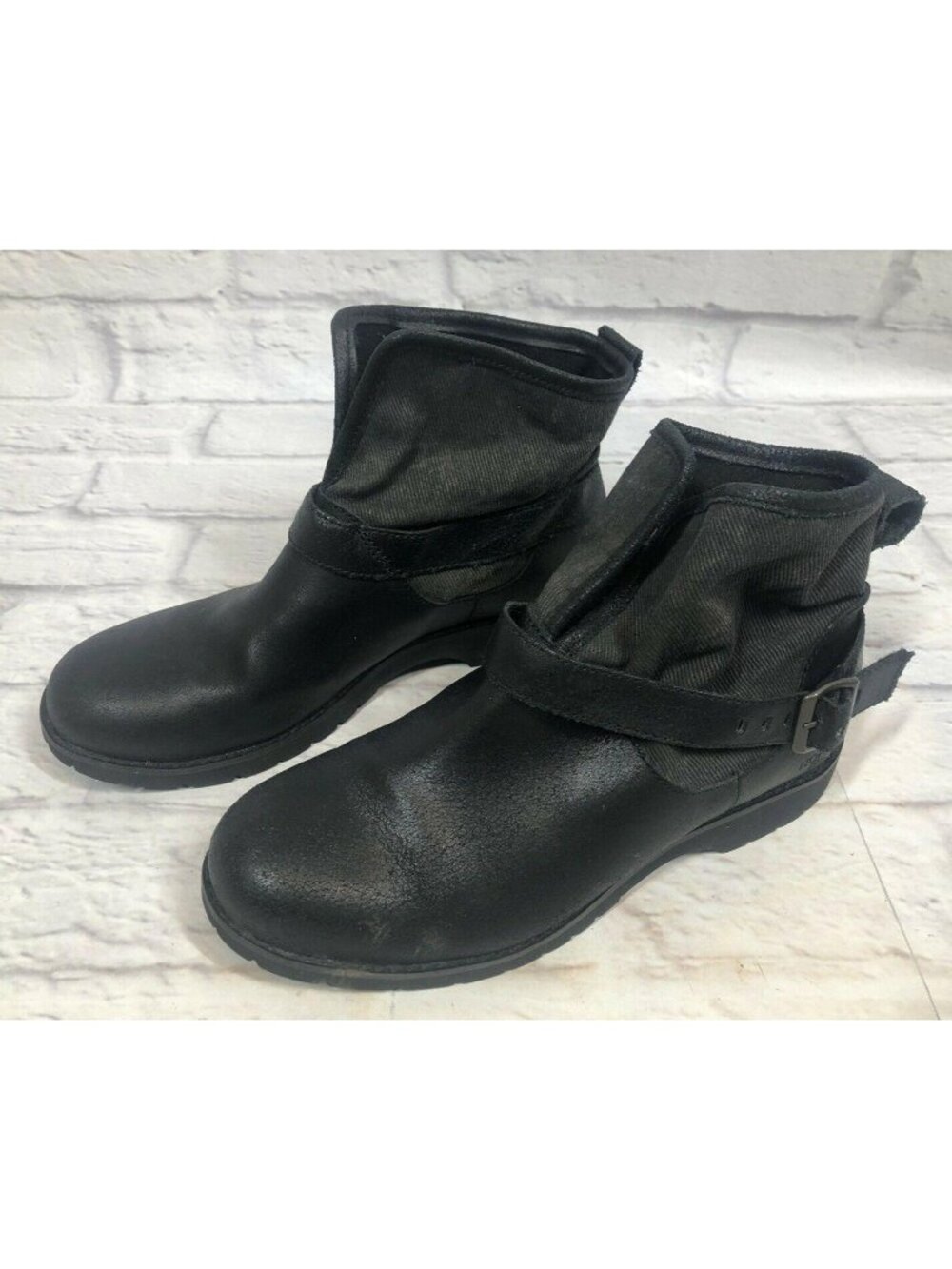 The North Face Womens 7 Ballard Black Leather Buckle Strap Booties Boots